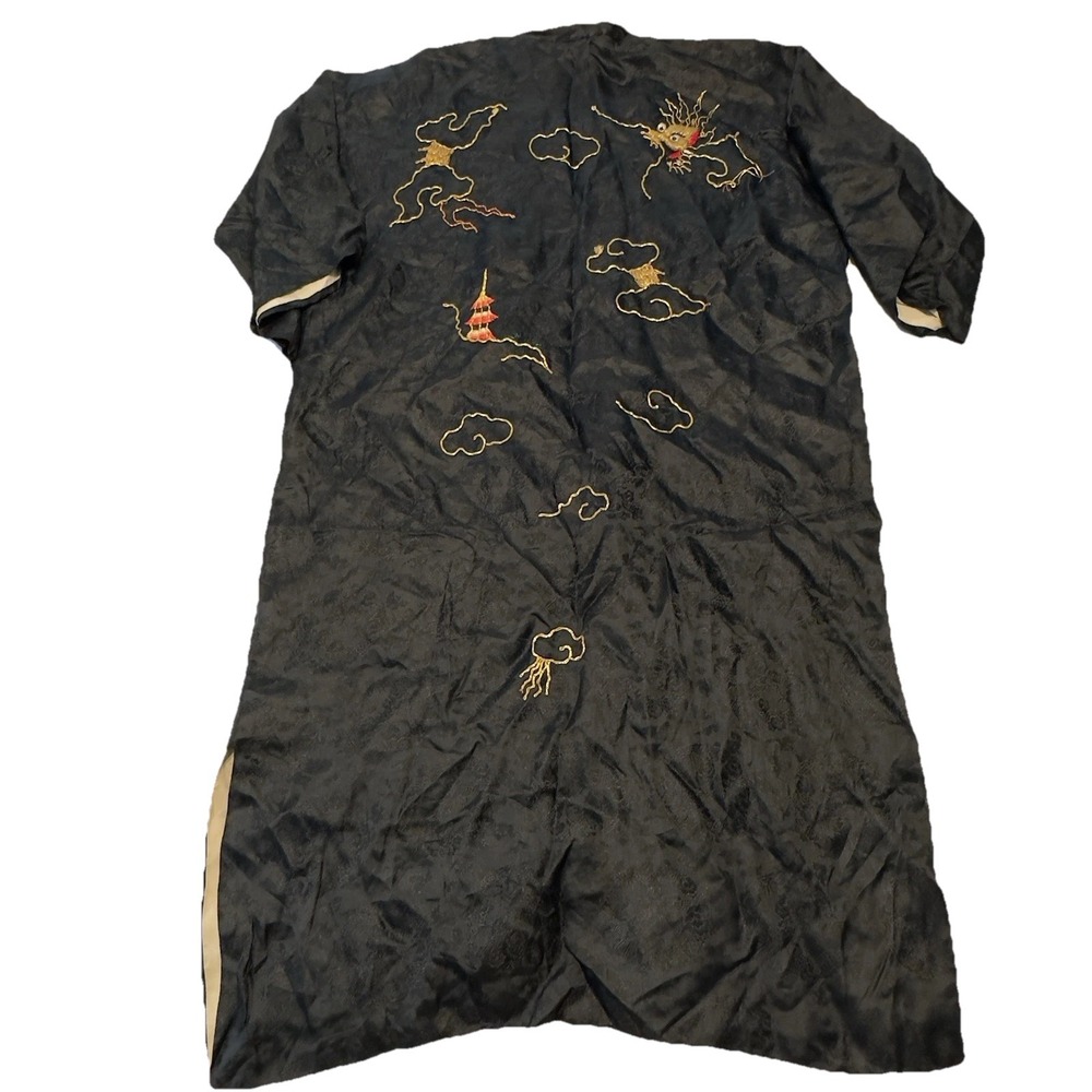 VTG Kimono Robe Black Hand Embroidery‎ Gold Metallic Dragon Pagoda Japan